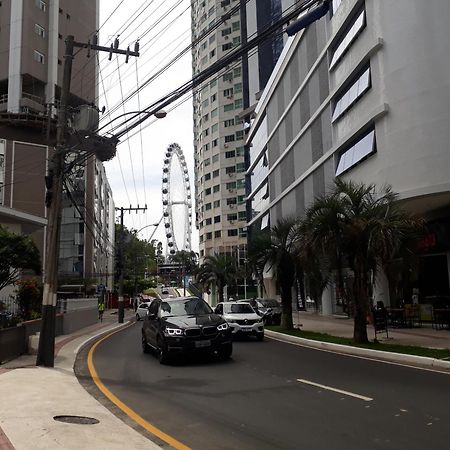 Ótimo Apto. 180 metros do Mar Balneário Camboriú Exterior foto