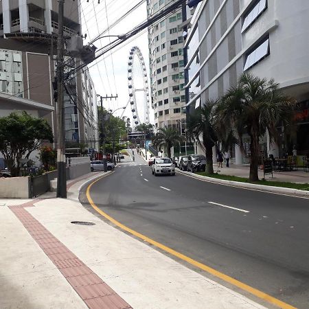 Ótimo Apto. 180 metros do Mar Balneário Camboriú Exterior foto